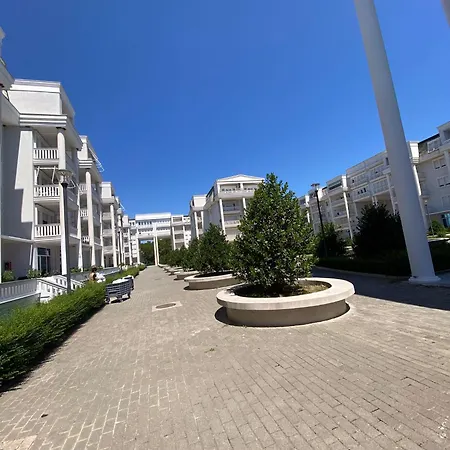 Grand Appartement *